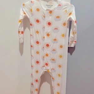 EUC Magnetic Me Onesie